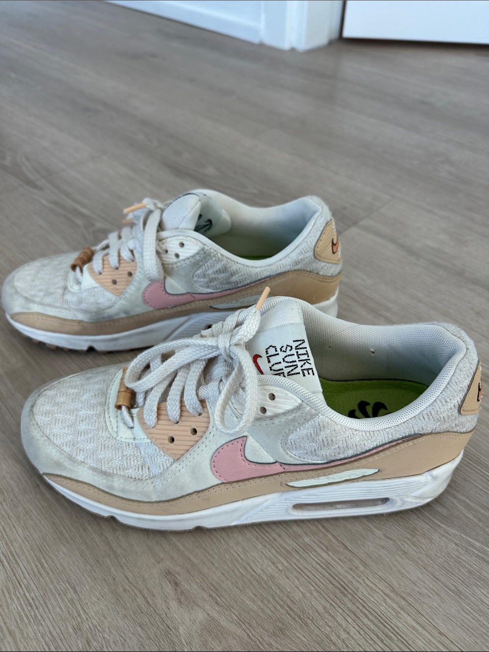 Nike AirMax Sneakers in White, Pink and Tan